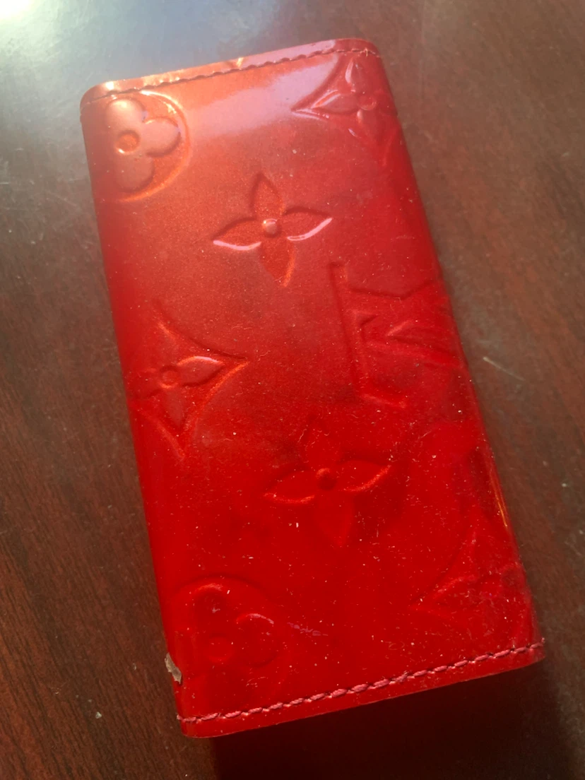Louis Vuitton Red Monogram Vernis 4 Key Holder - photo 2