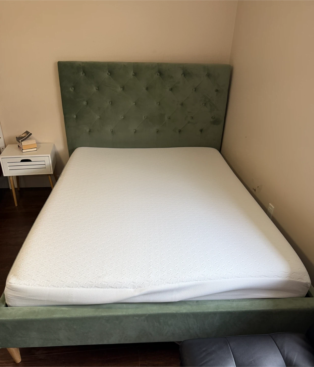 COMPLETE STUDIO/1 BEDROOM FURNITURE - photo 2
