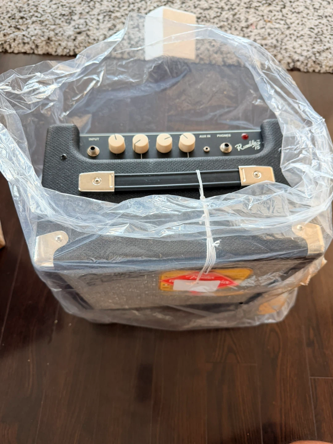 Fender Rumble 15 Bass Amplifier - photo 2