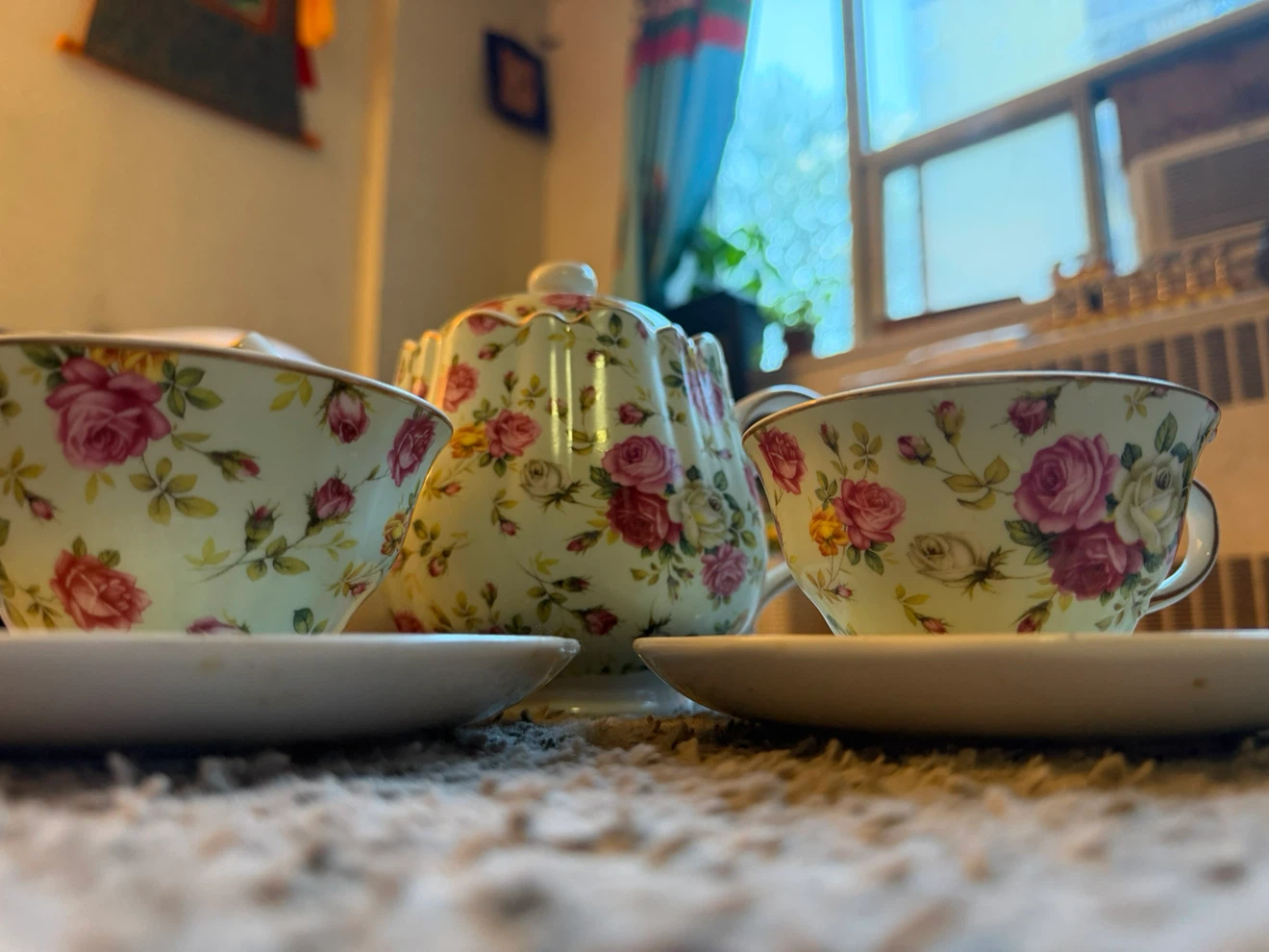 Floral Teapot and 2 Cups with Saucers - photo 3