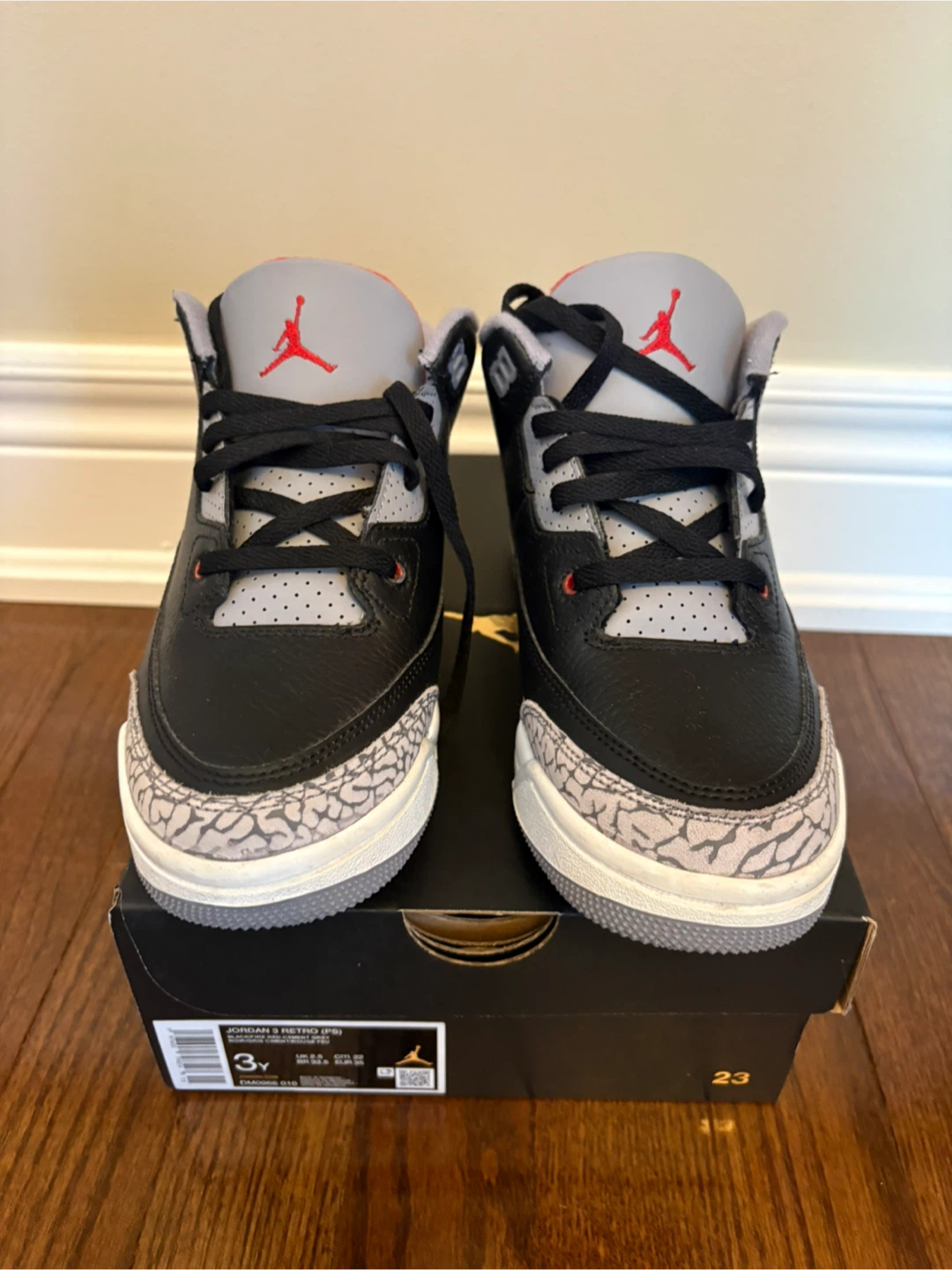 Air Jordan 3 Retro Black Cement in size 3Y - photo 3