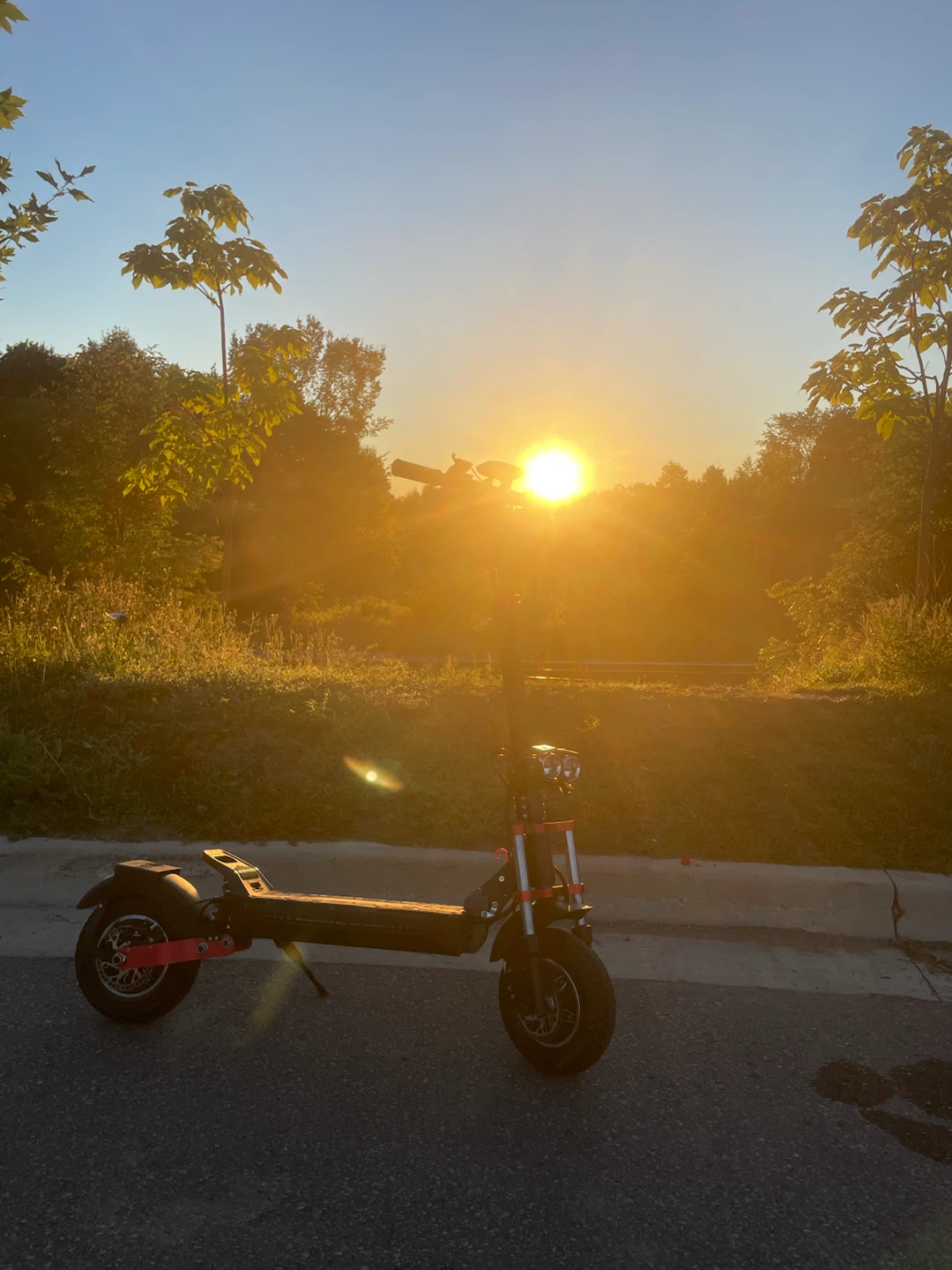 iScooter IX8 dual motor electric scooter