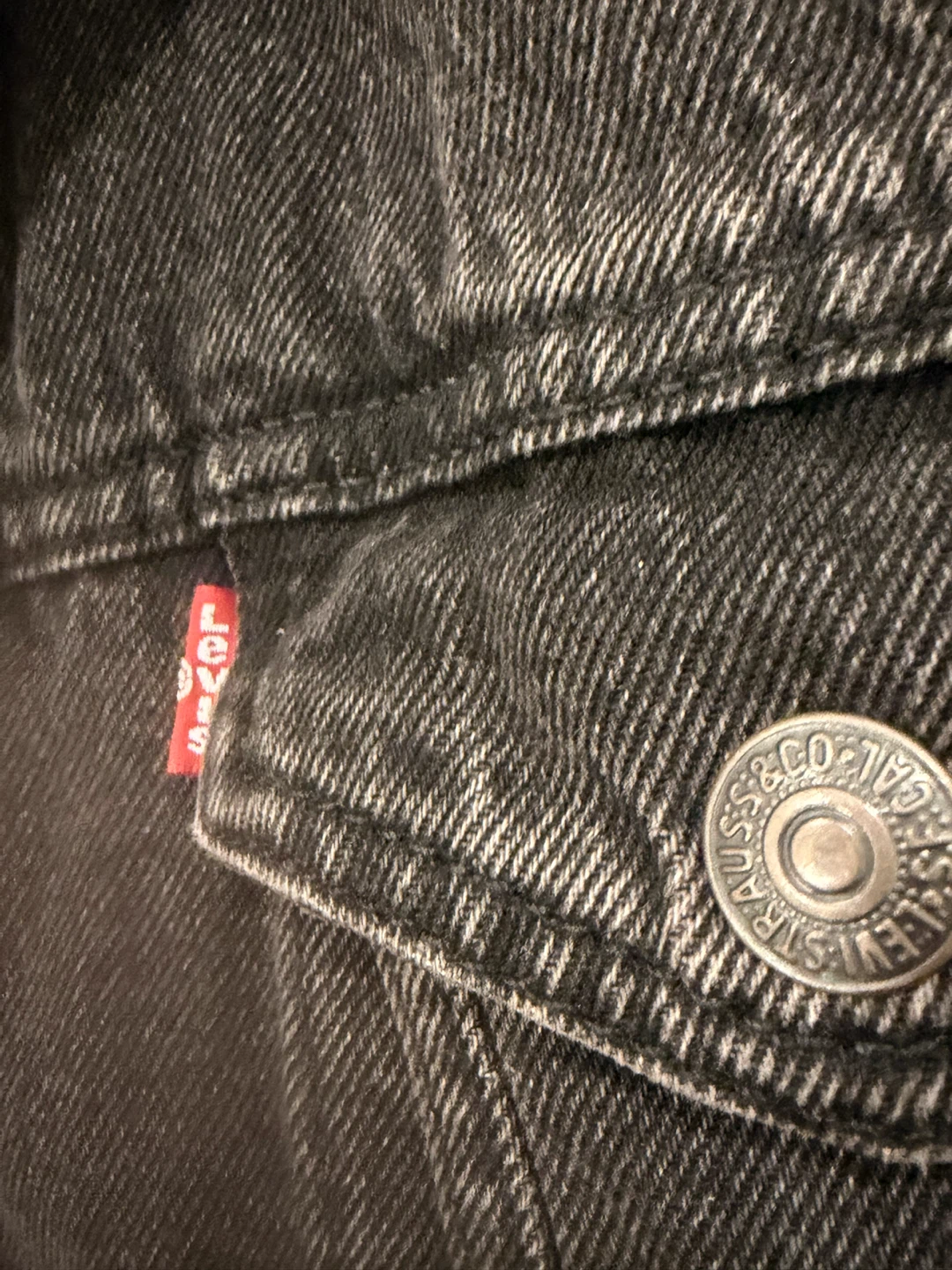 Levi's Sherpa Lined Denim Jacket - Size Medium - photo 3