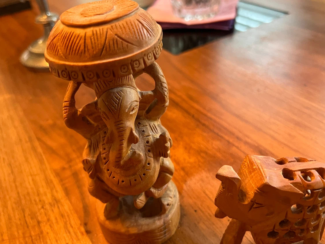 Wooden Ganesha and Elephant Figurine Set - photo 4