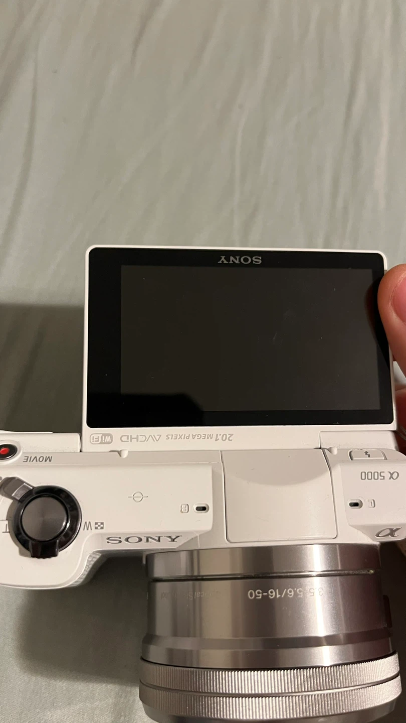 Sony A5000 camera + lens - photo 2
