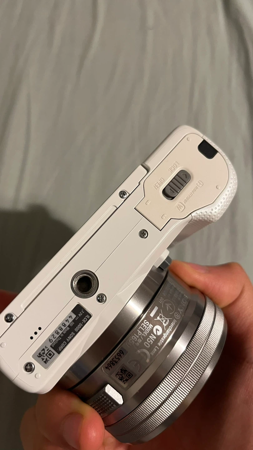 Sony A5000 camera + lens - photo 4