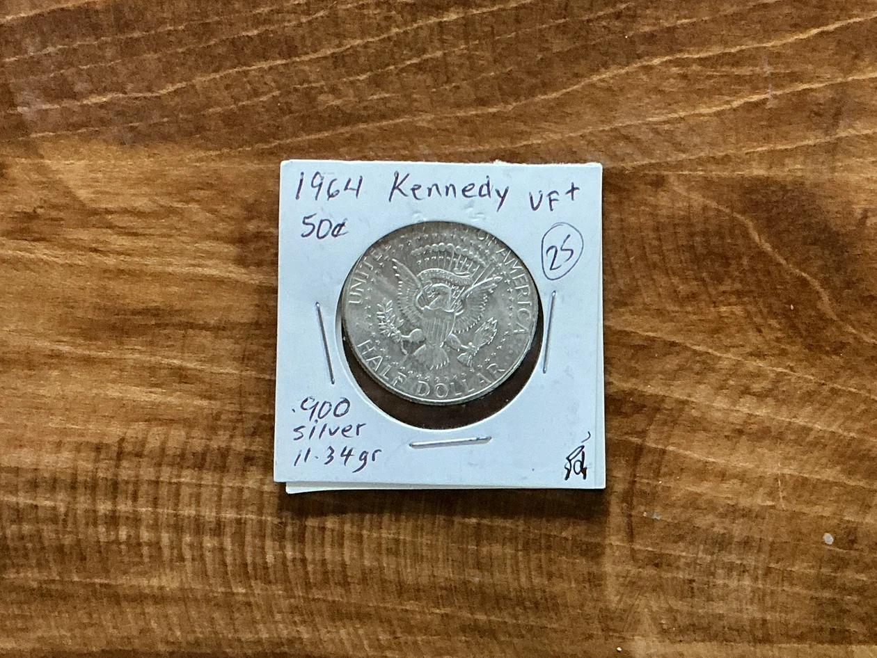1964 J.F. KENNEDY Half Dollar - 900 Silver Coin - photo 3