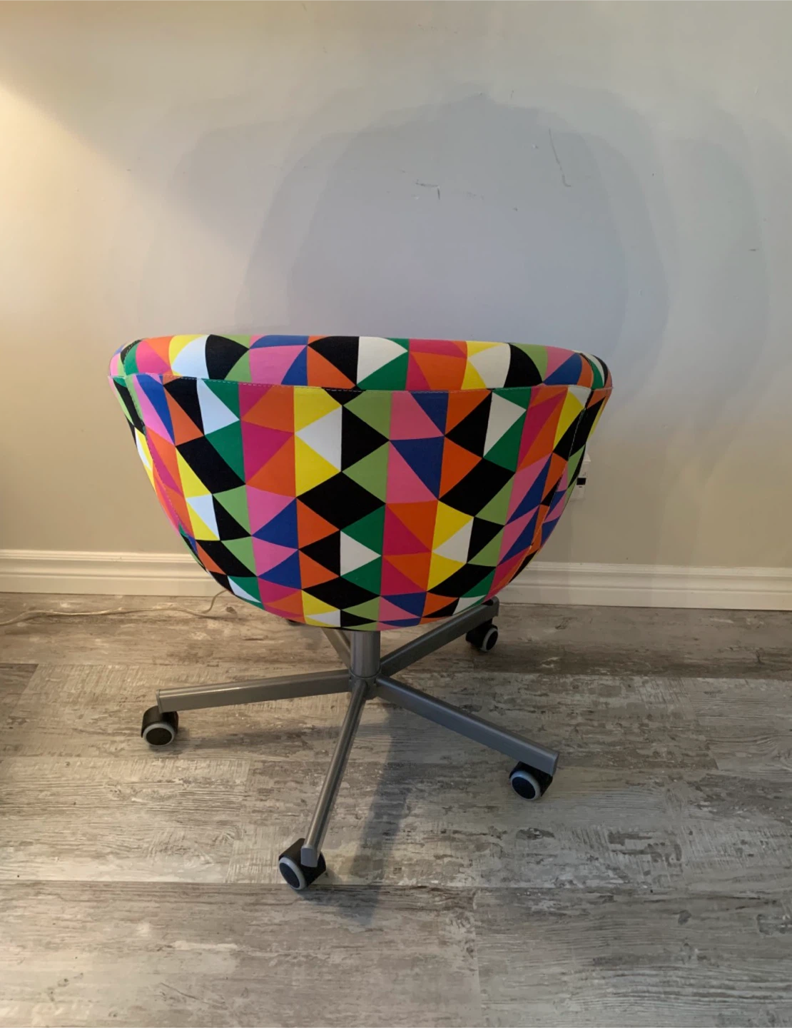 Colourful Swivel Chair - photo 2