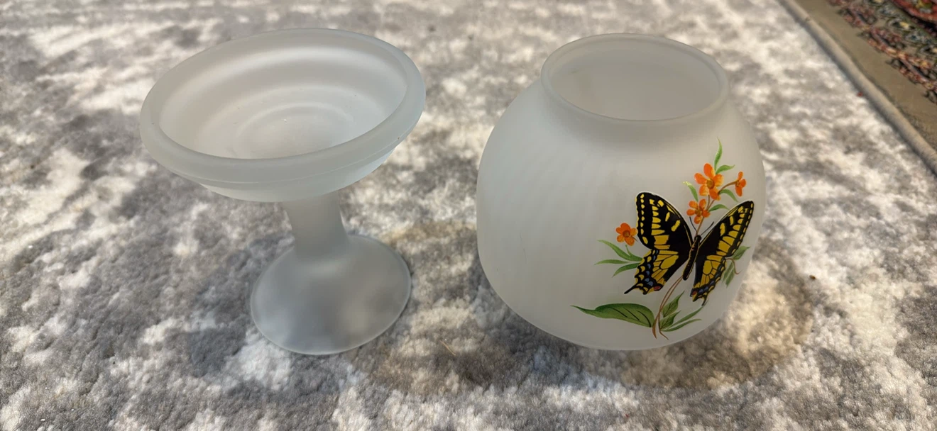 Vintage Frosted Glass fairy lamp with Butterfly Design - photo 2