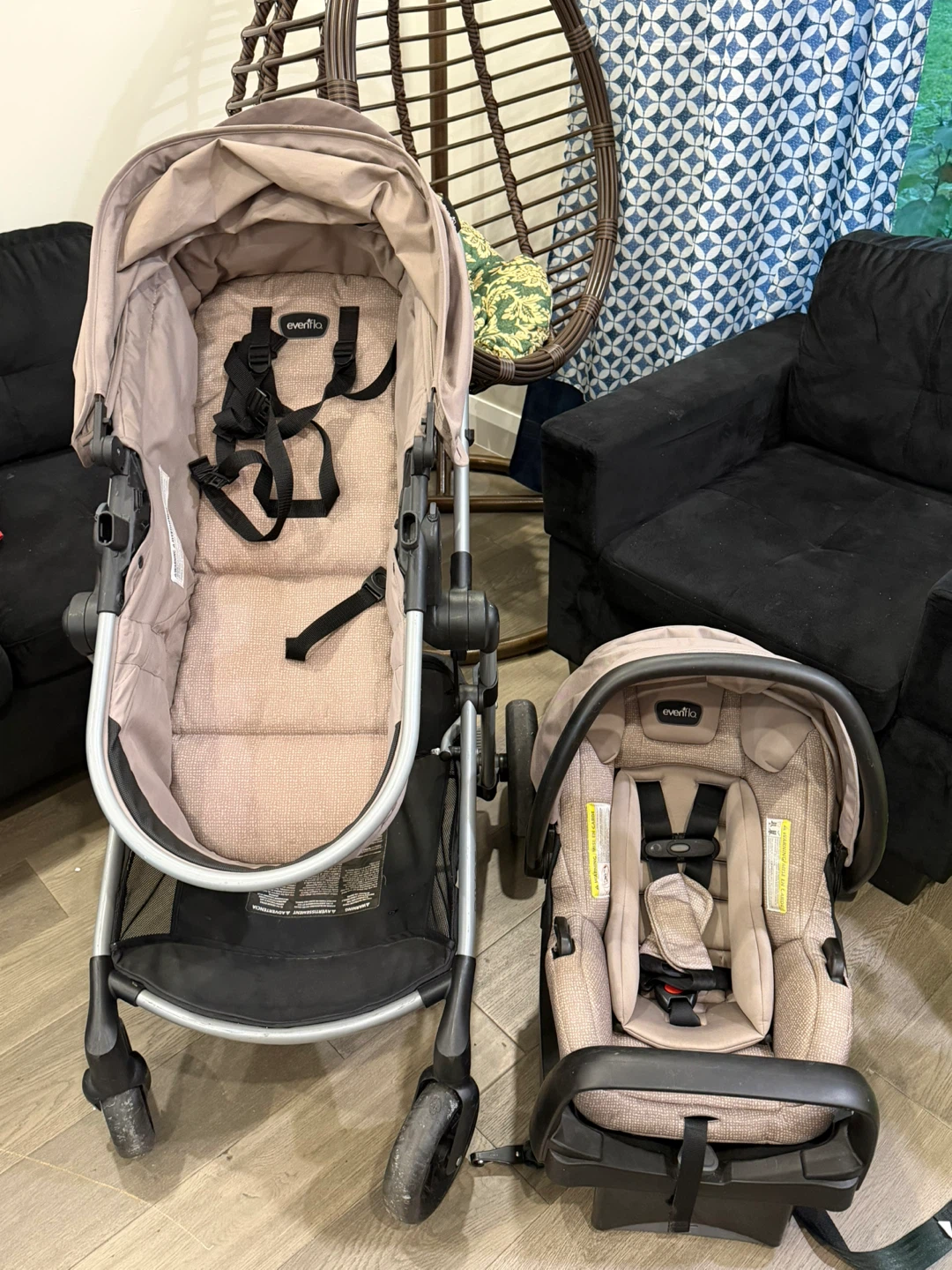 Evenflo Car Seat and Stroller Travel System