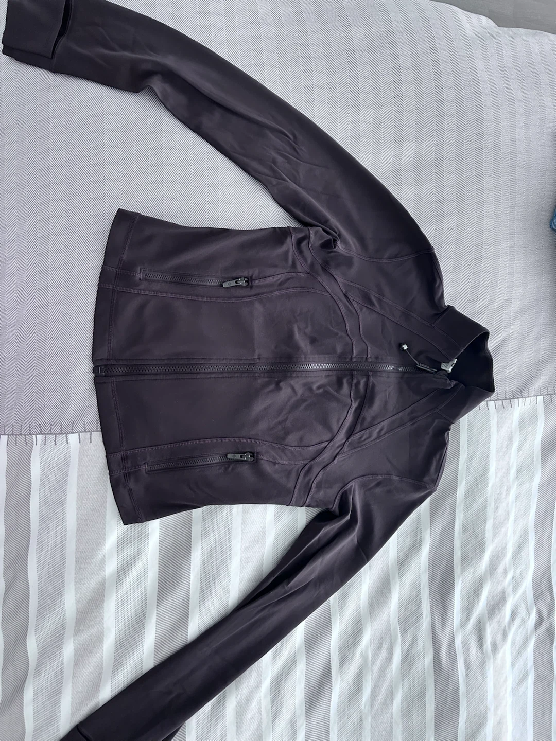 Lululemon define cropped jacket nulu, mocha brown color, size 8