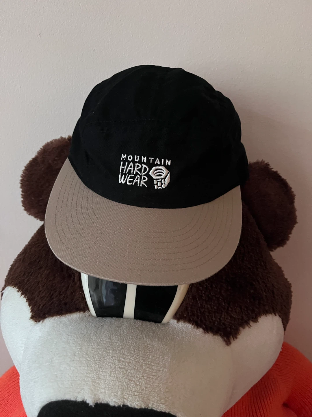 Mountain Hardwear hat