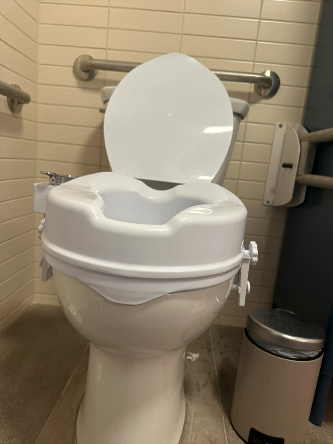 Bidet with Raised Toilet Seat by Drive Medical - photo 4