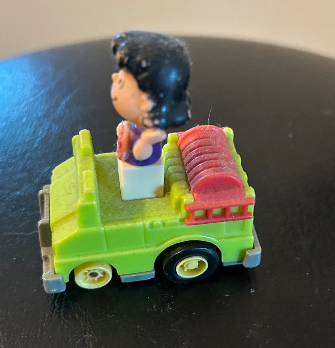 Peanuts UFS Inc. Snoopy's Car Toy