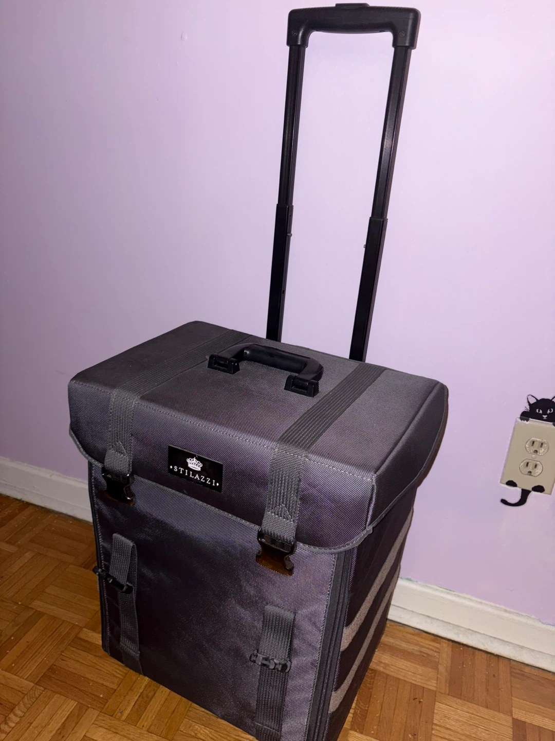 STILAZZI rolling makeup case