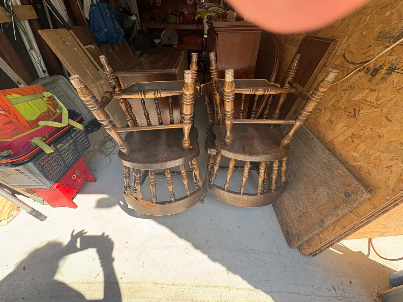 FREE table and extension, 4 chairs, hutch and buffet. - photo 3