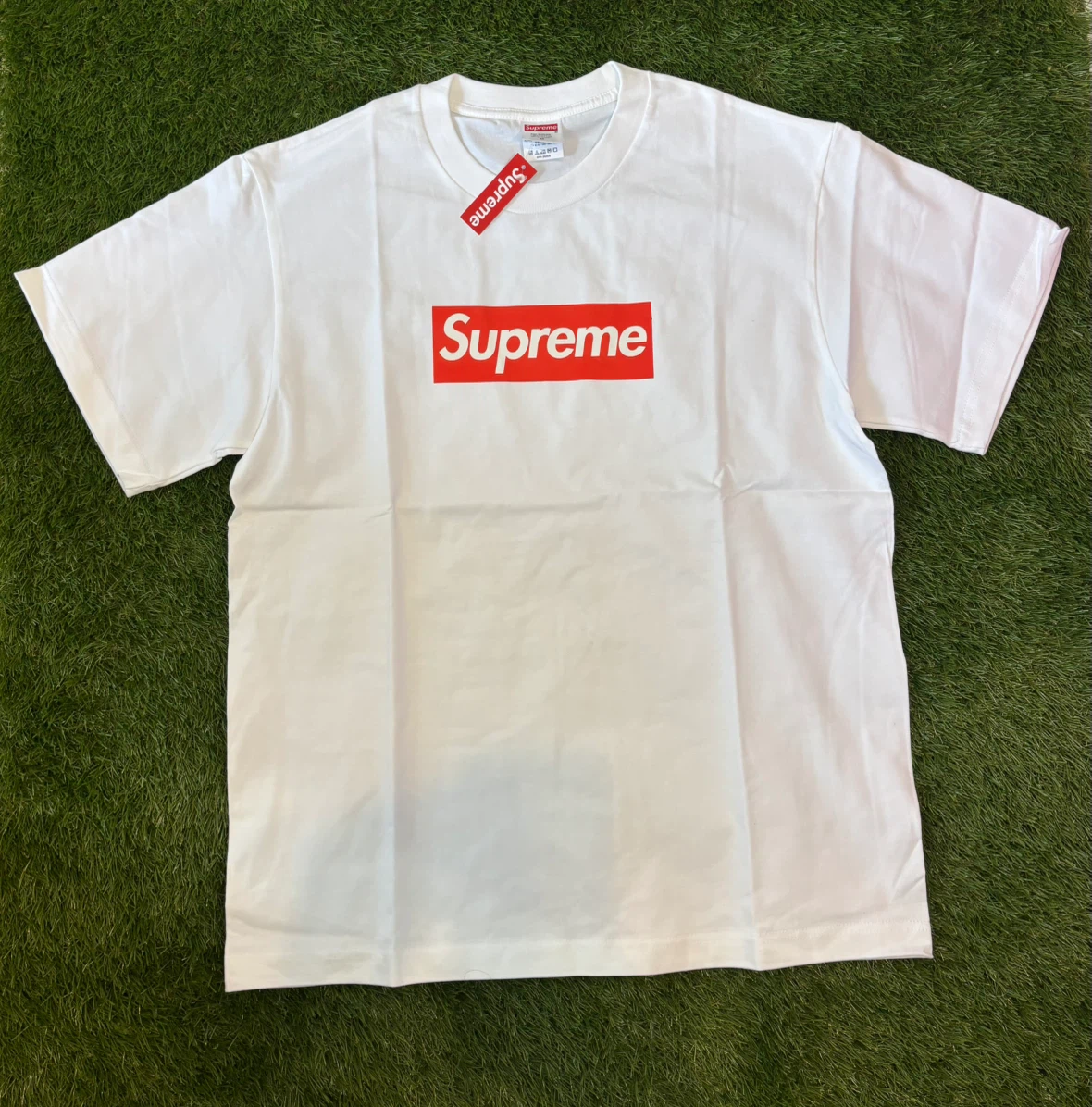 White Supreme T-Shirt - photo 3