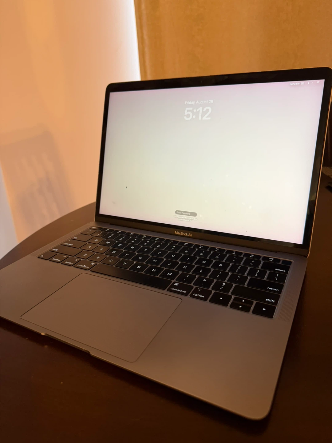 Apple MacBook Air 13-inch (2019) - photo 4