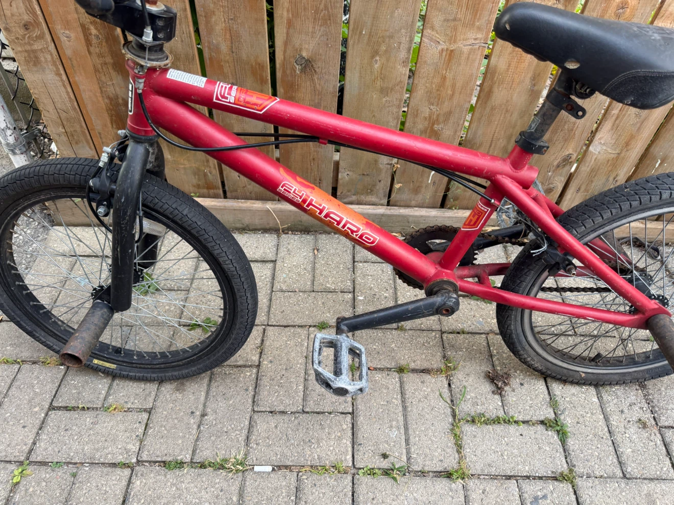 Red Haro BMX Bike- 20 - photo 2