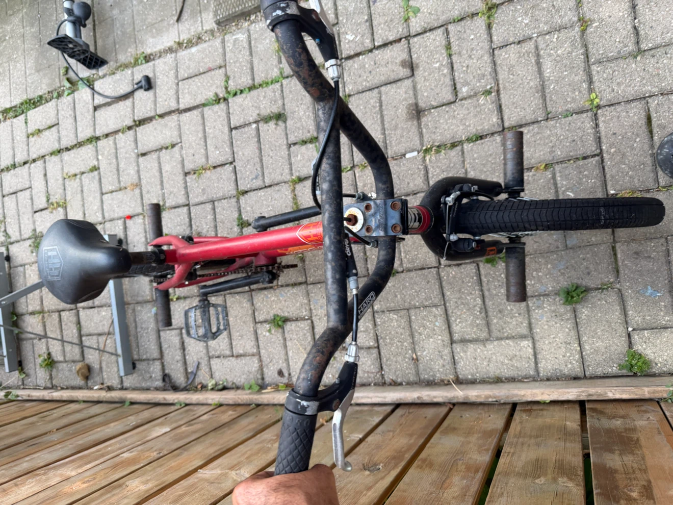 Red Haro BMX Bike- 20 - photo 5