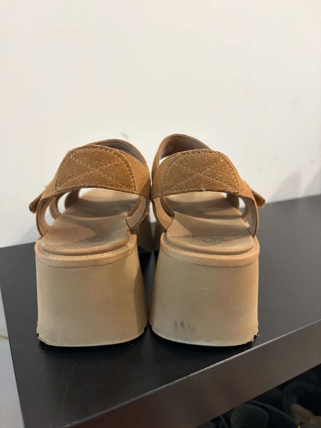 🌺Until 9/2🌺 UGG / Fluff Yeah Platform Sandals - Tan - Size 7 - photo 2