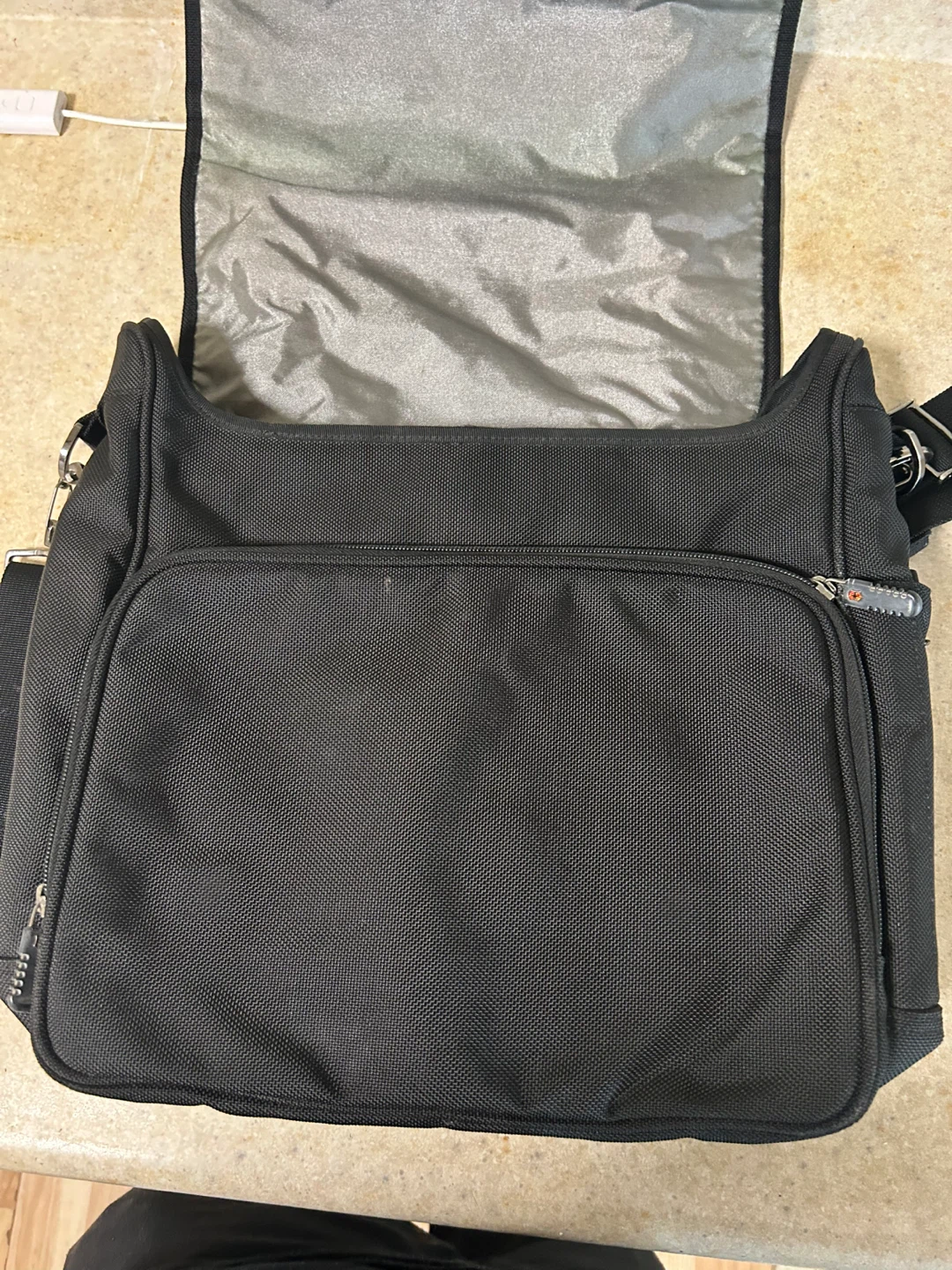 Victorinox Black Messenger Bag - photo 2
