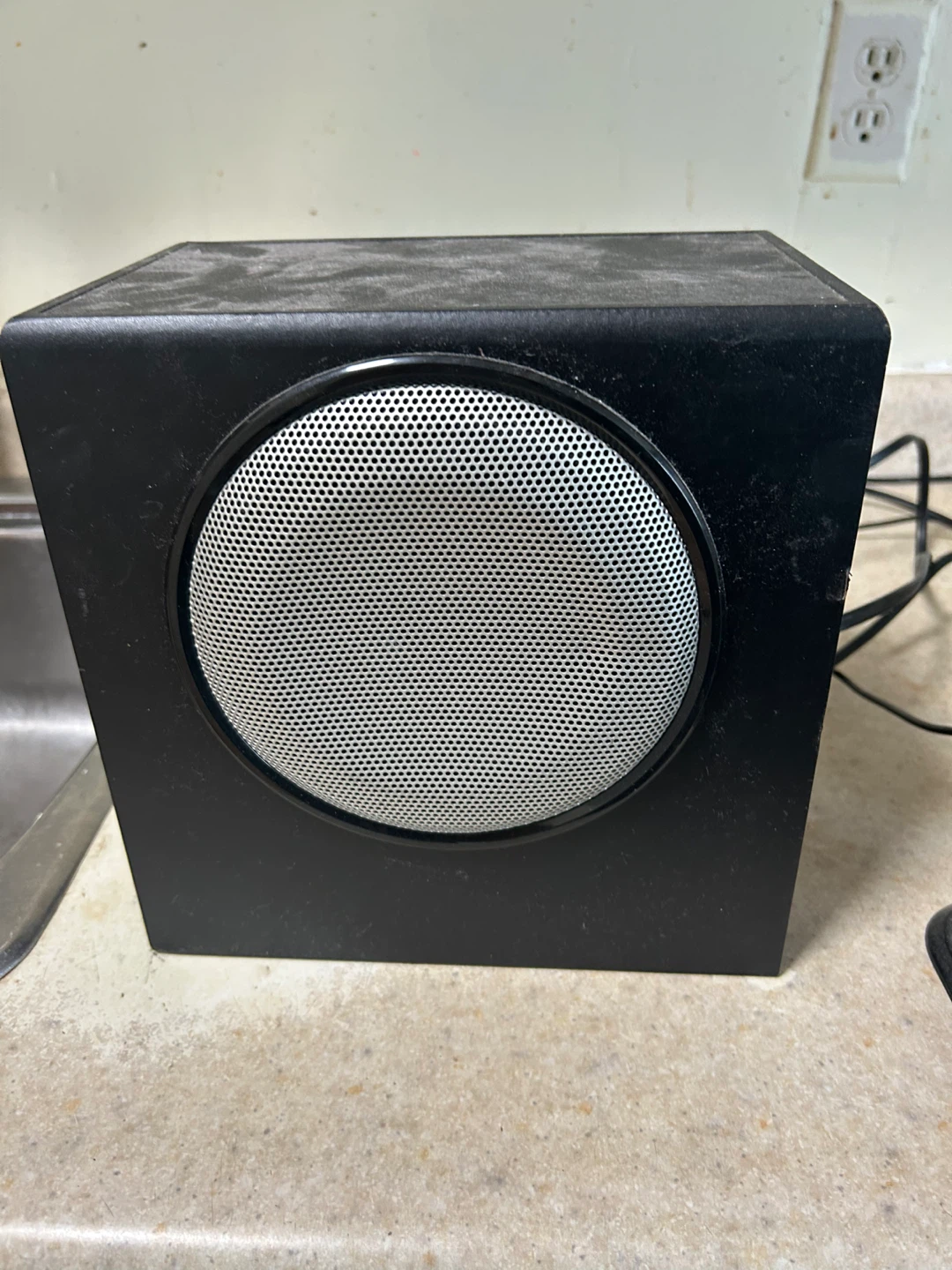 Logitech X-230 Speaker System - photo 4