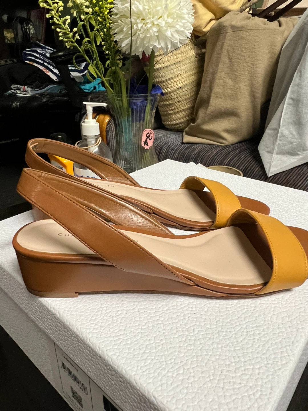 CHARLES $ KEITH SANDALS SIZE 39 - photo 4