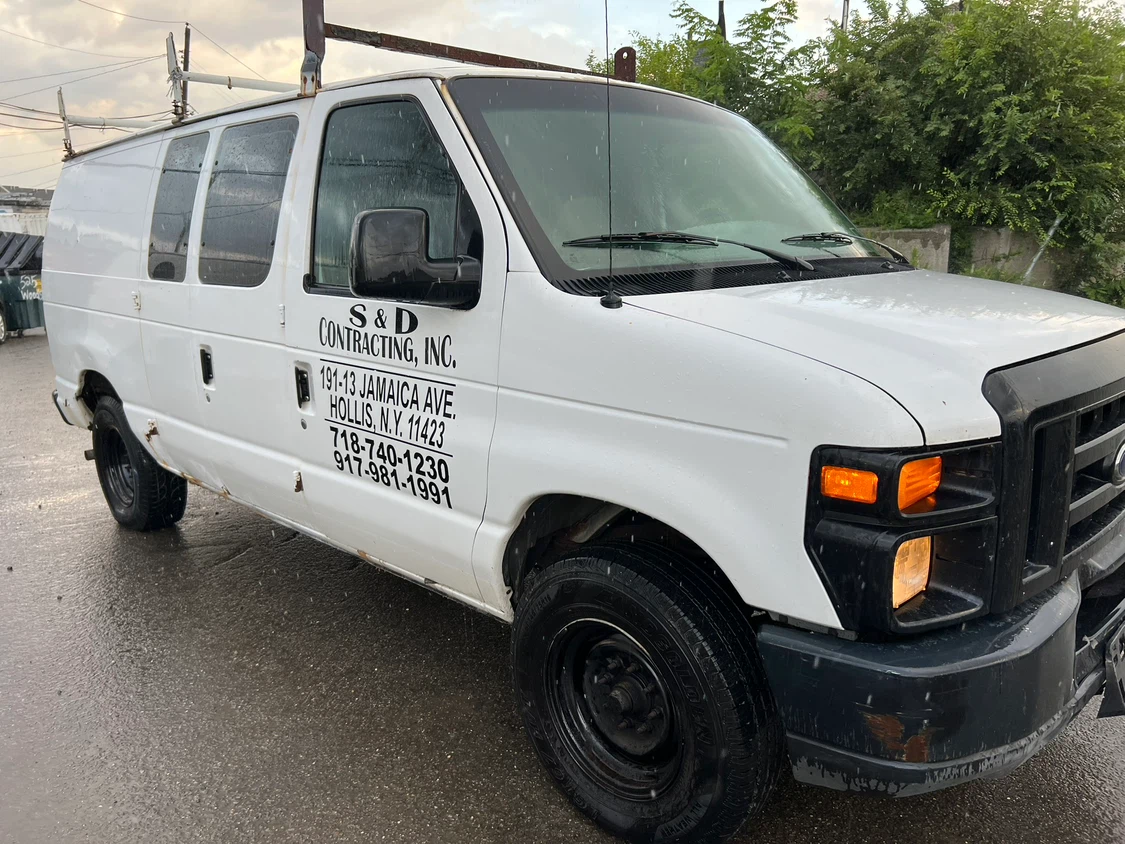 2009 Ford E-250 Super Duty Van Very reliable Fleet maintained - photo 3