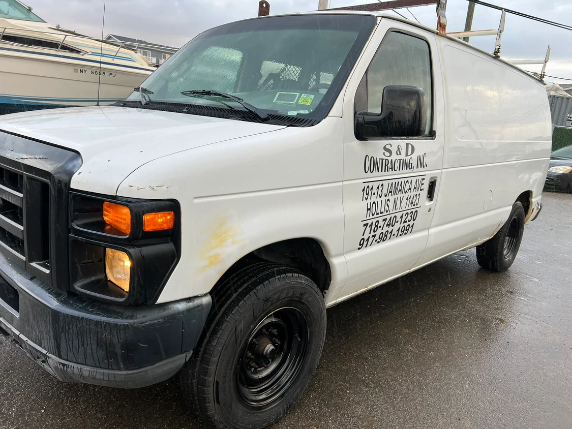 2009 Ford E-250 Super Duty Van Very reliable Fleet maintained - photo 4