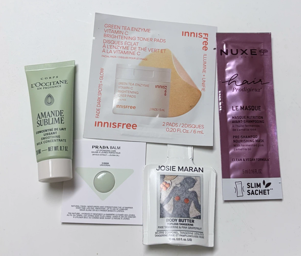 Assorted beauty travel bundle ( new )
