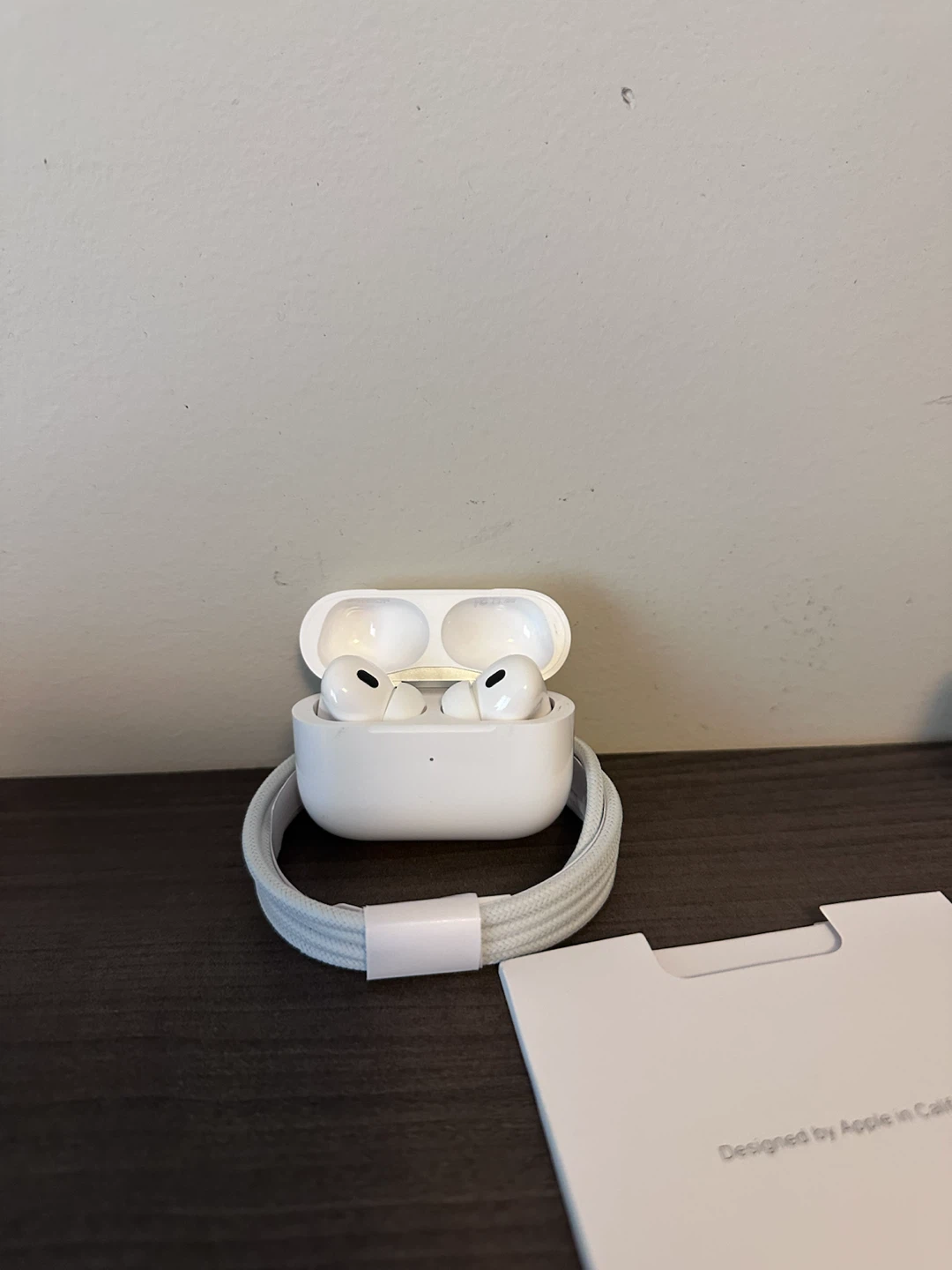 Apple AirPods Pro (2nd Gen) with MagSafe Charging Case - photo 2