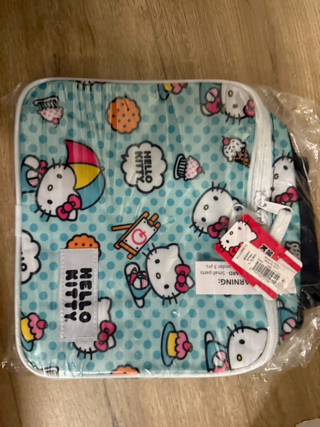 Hello Kitty Backpack and Lunch Bag Set - photo 3