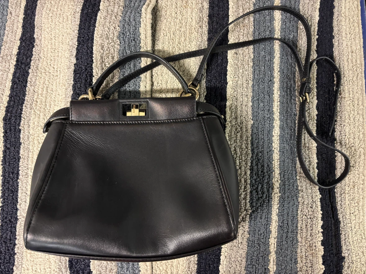 Fendi Black Leather Peekaboo Bag - photo 3