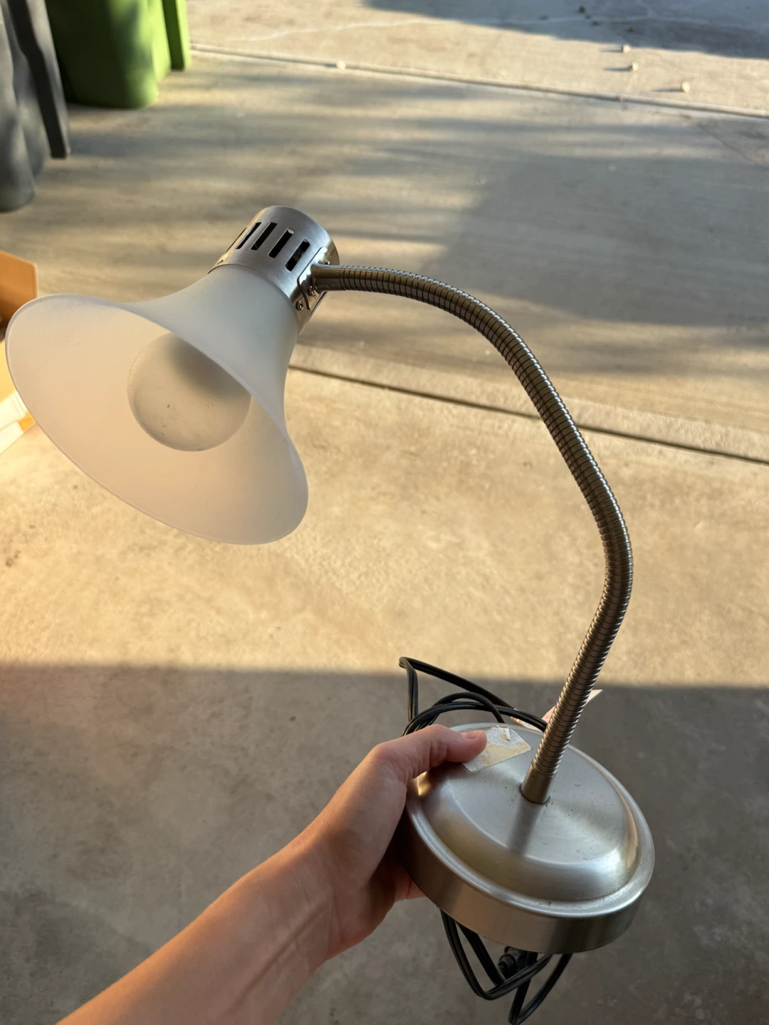 Adjustable Gooseneck Desk Lamp - photo 2
