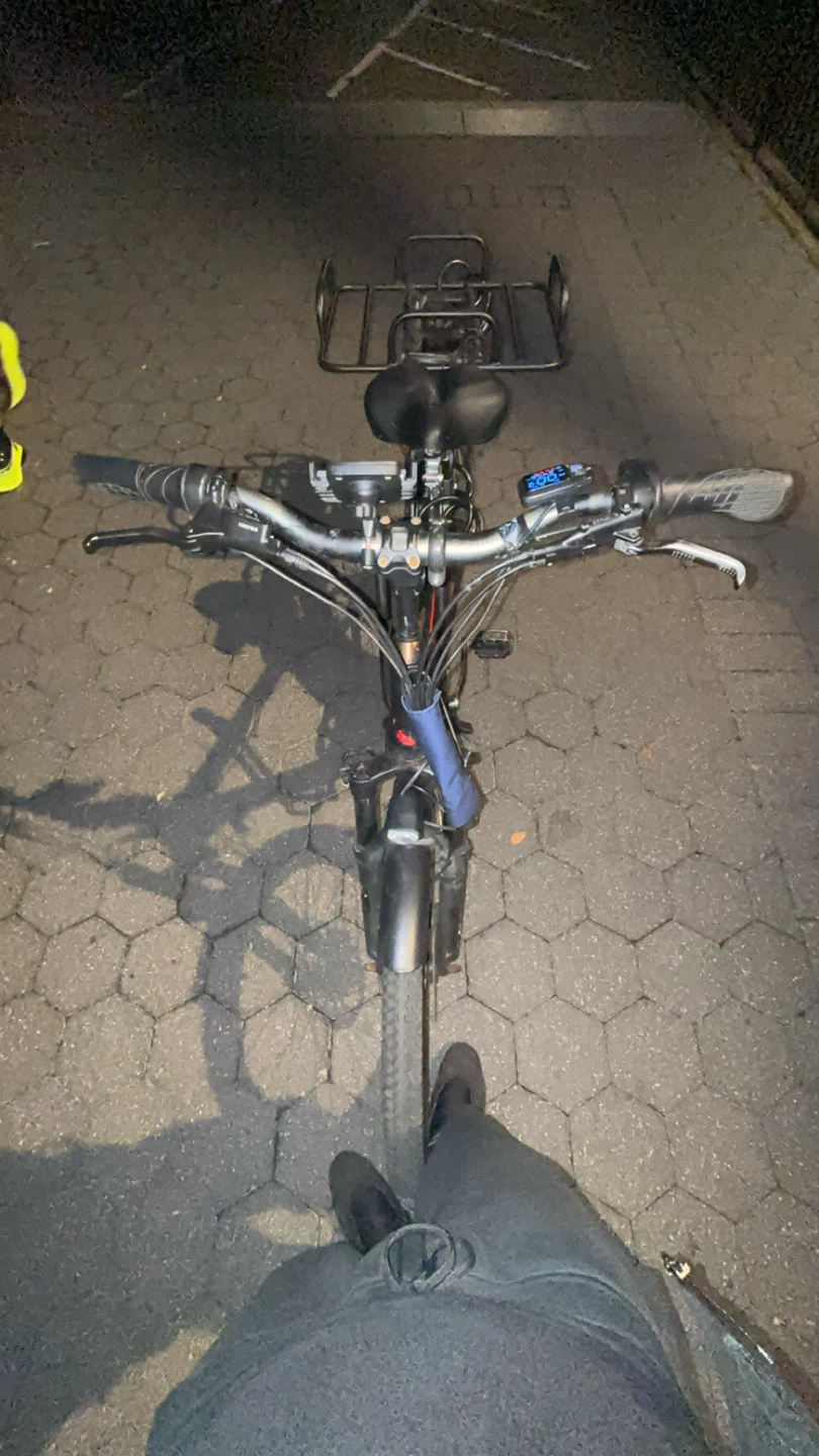 EP CYCLING Electric Bike with Rear Rack - photo 3