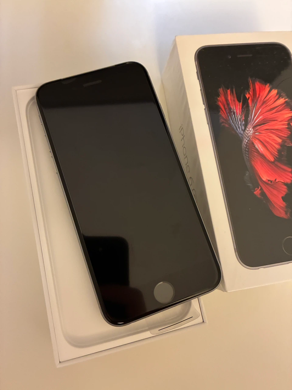 Apple iPhone 6S (new)