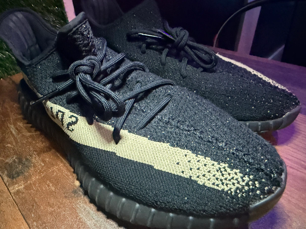 Adidas Yeezy Boost 350 V2 size 10 used - photo 4