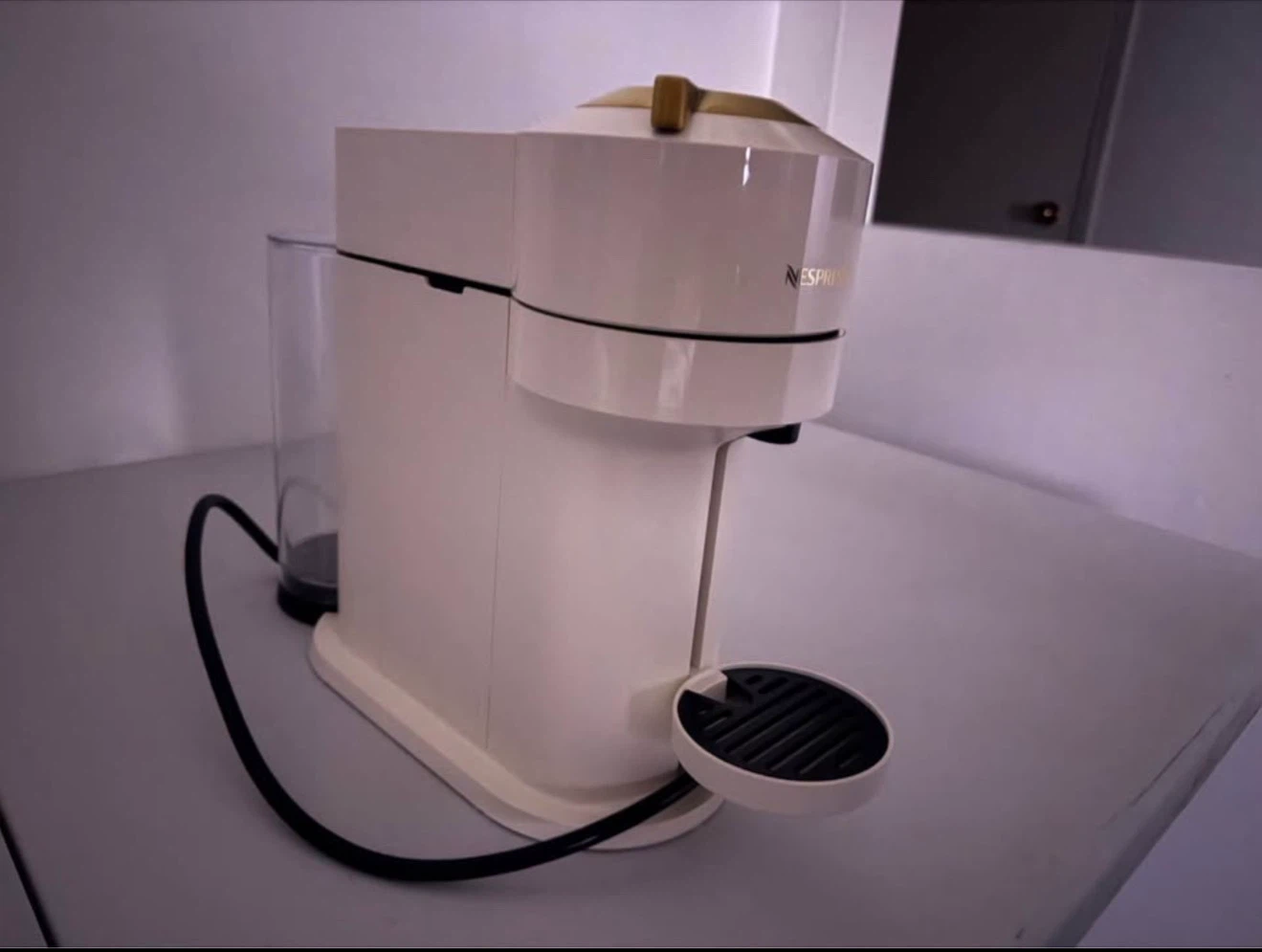 Nespresso Vertuo Next Coffee Machine - photo 3