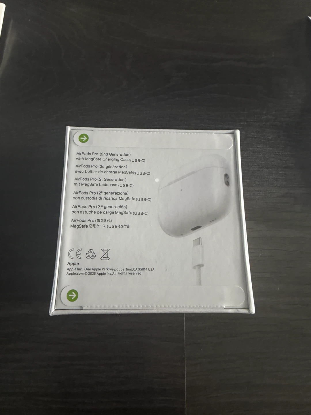 Apple AirPods Pro (2nd Generation) with MagSafe Charging Case - photo 3