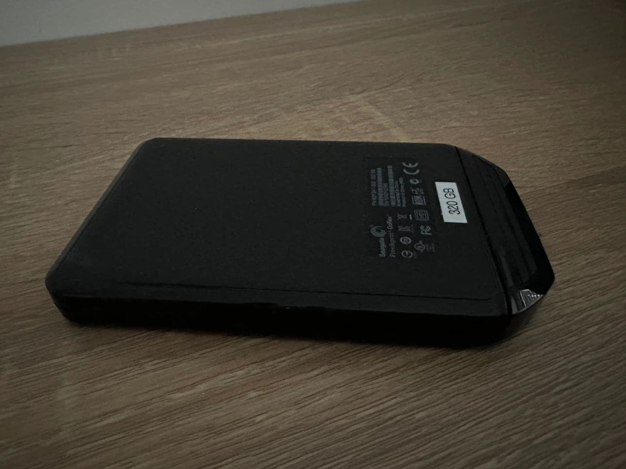 Seagate FreeAgent GoFlex 320 GB External Hard Drive - photo 3