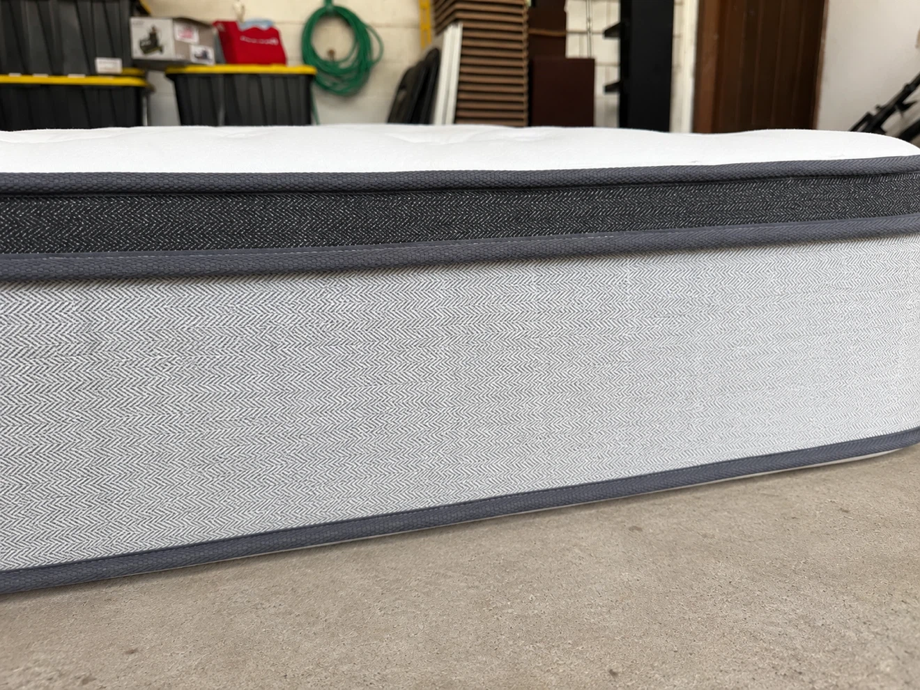 IKEA King Size Mattress – Clean & Excellent Condition - photo 3