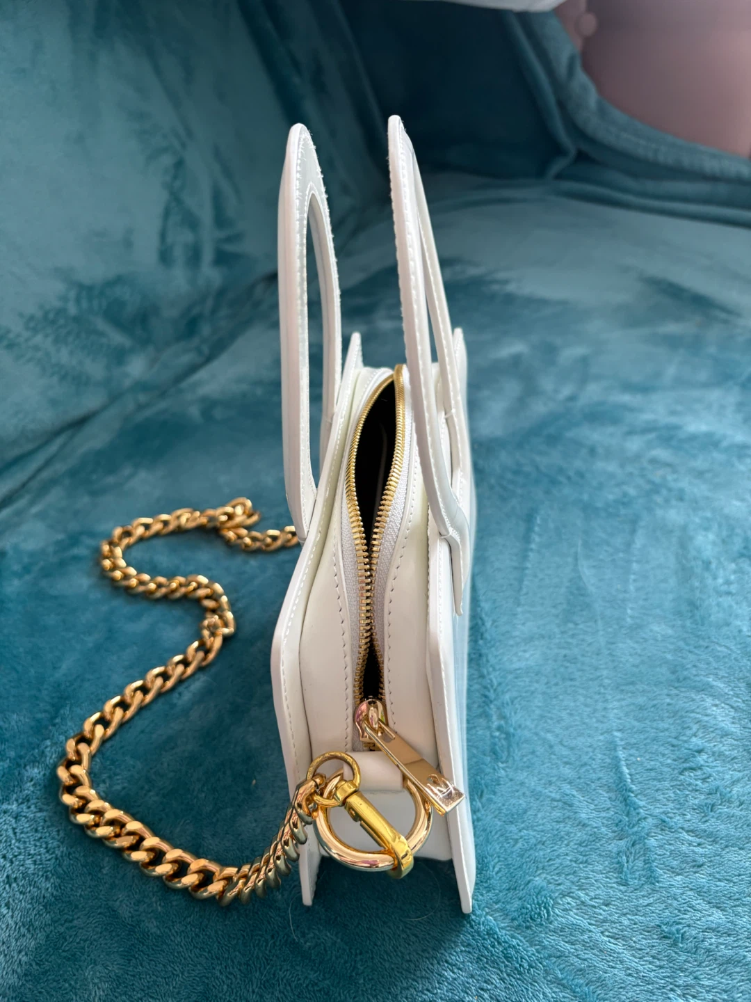 White Mejuri Leather Top Handle Bag with Gold Chain - photo 4