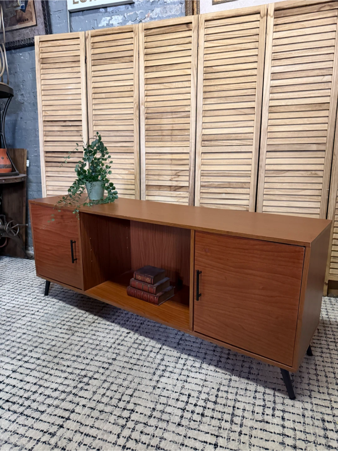 TV Stand - photo 2