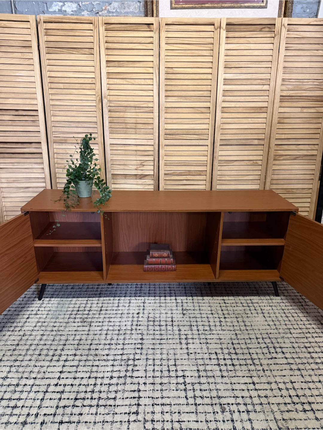 TV Stand - photo 4