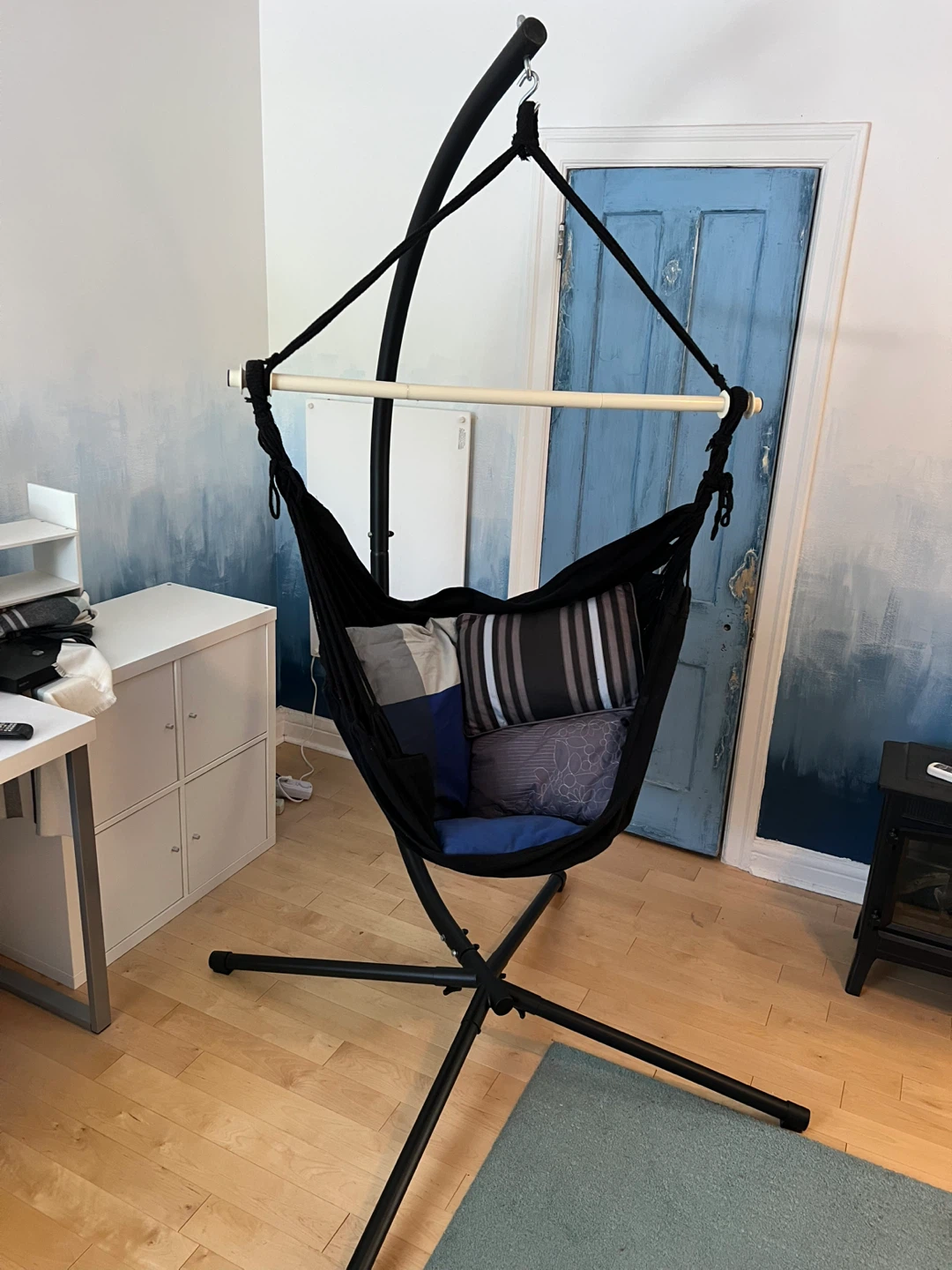 Black hammock chair