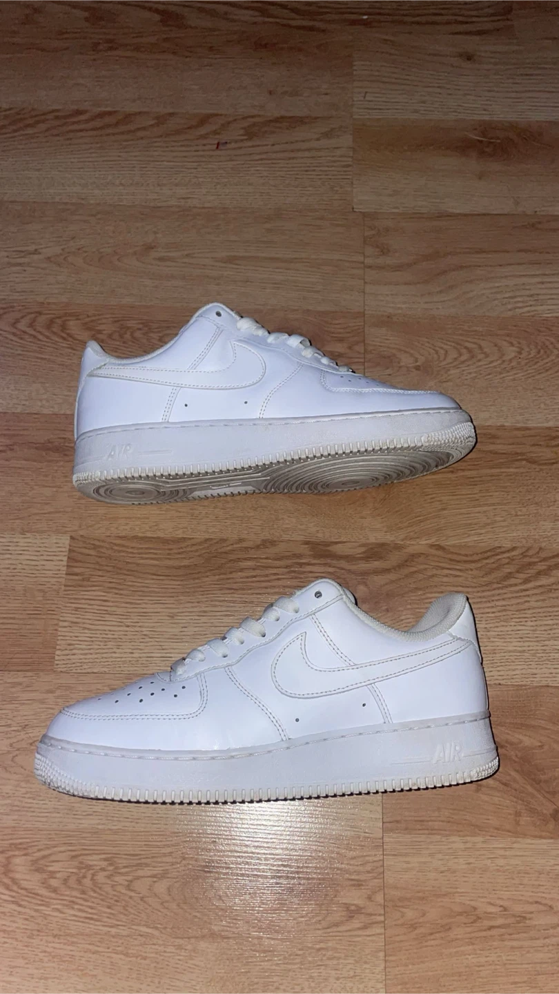 Nike af1 size 9 men’s 20$