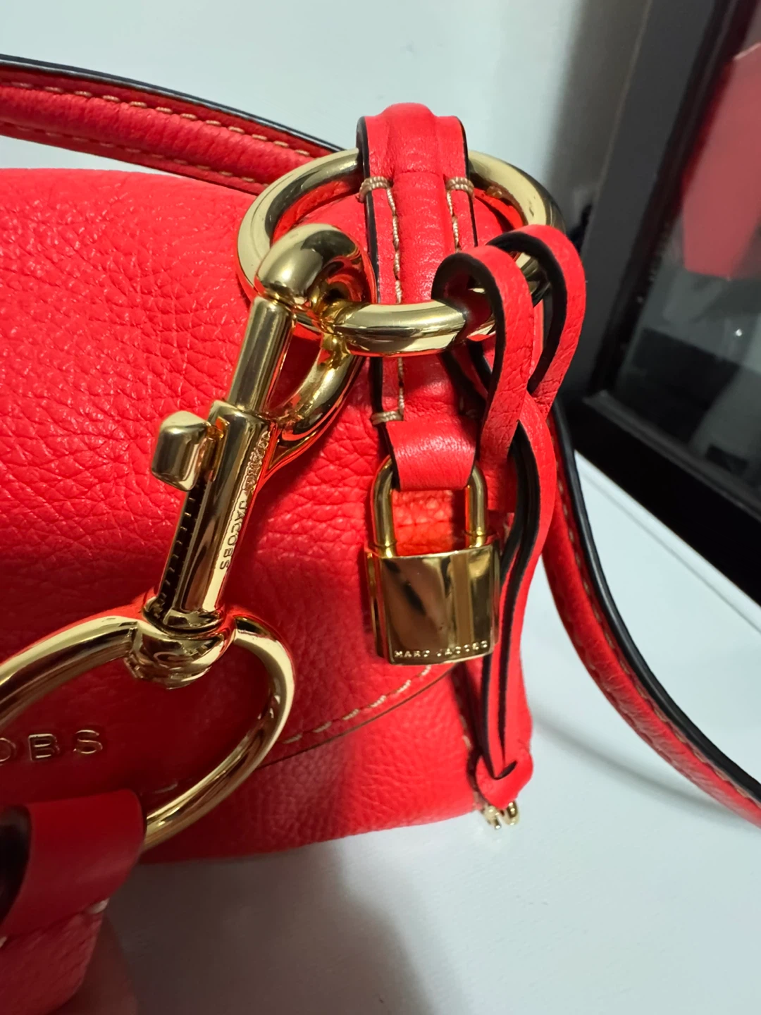 Marc Jacobs Red Pebbled crossbody bag - photo 3