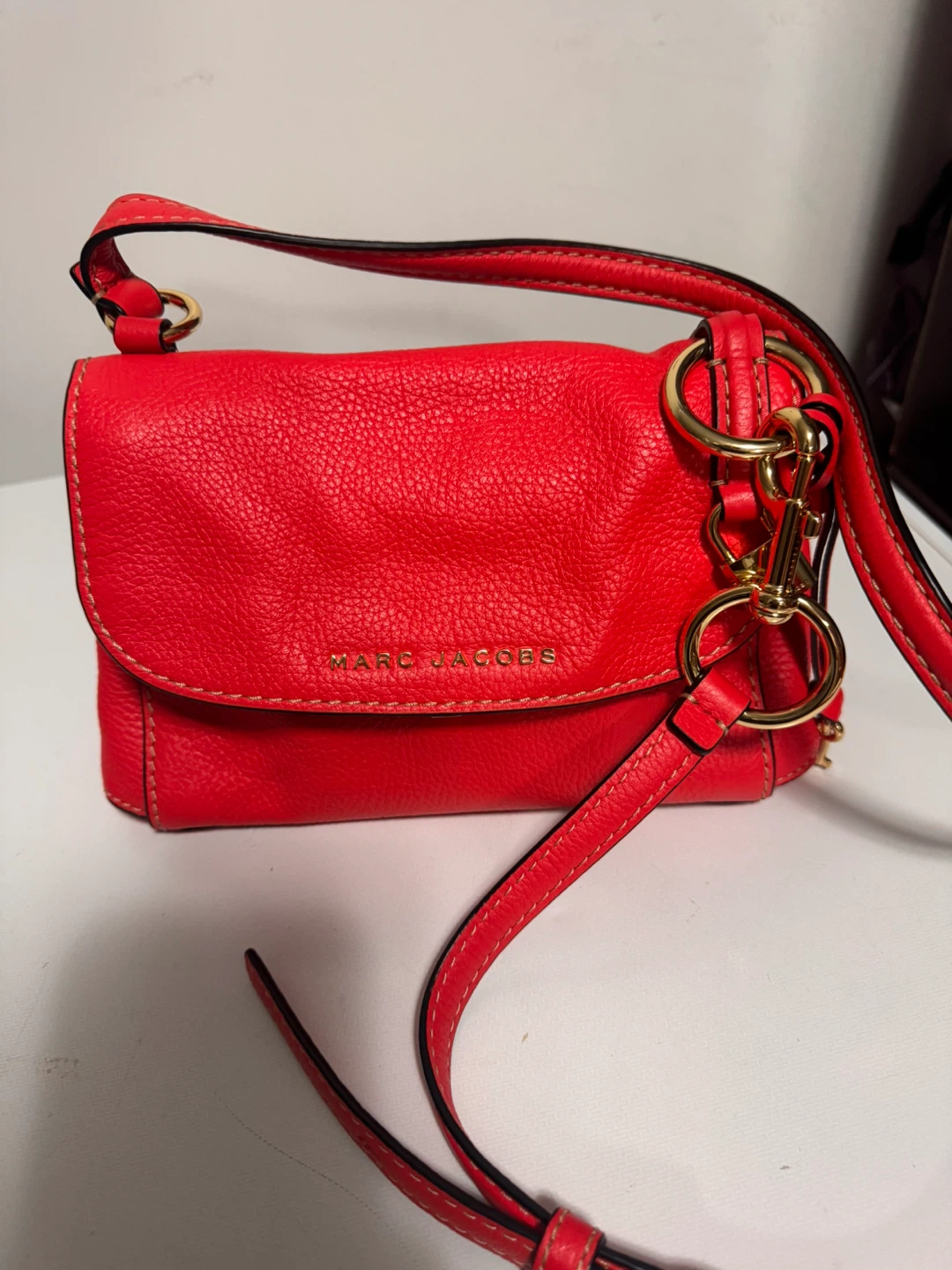 Marc Jacobs Red Pebbled crossbody bag