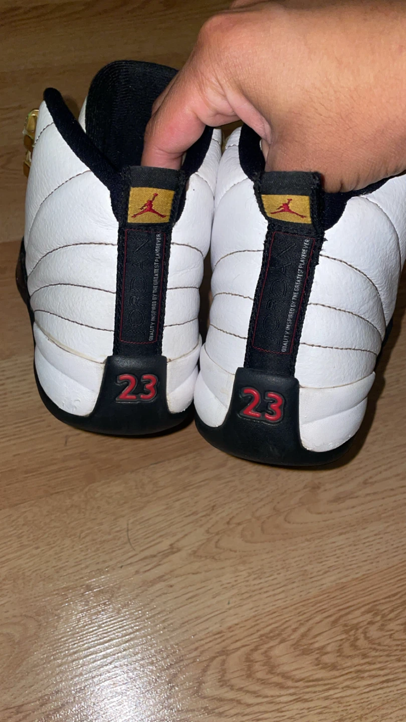 Jordan 12 size 4.5y 15$ - photo 4